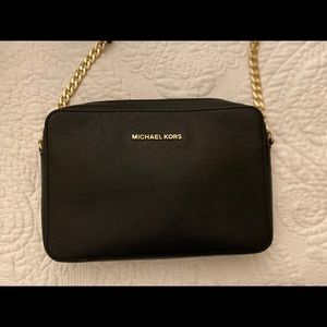 Elegant Beautiful MK Purse (New)